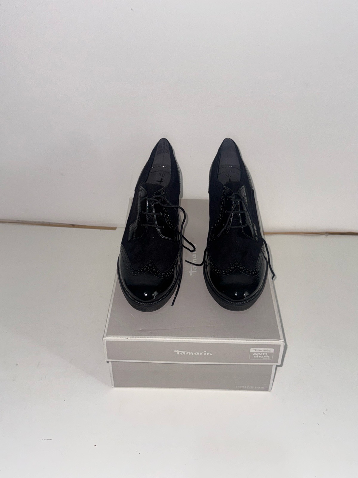 Tamaris Anti-shock Black Leather Oxford Shoes with Brogue Detailing #oxfords #formal