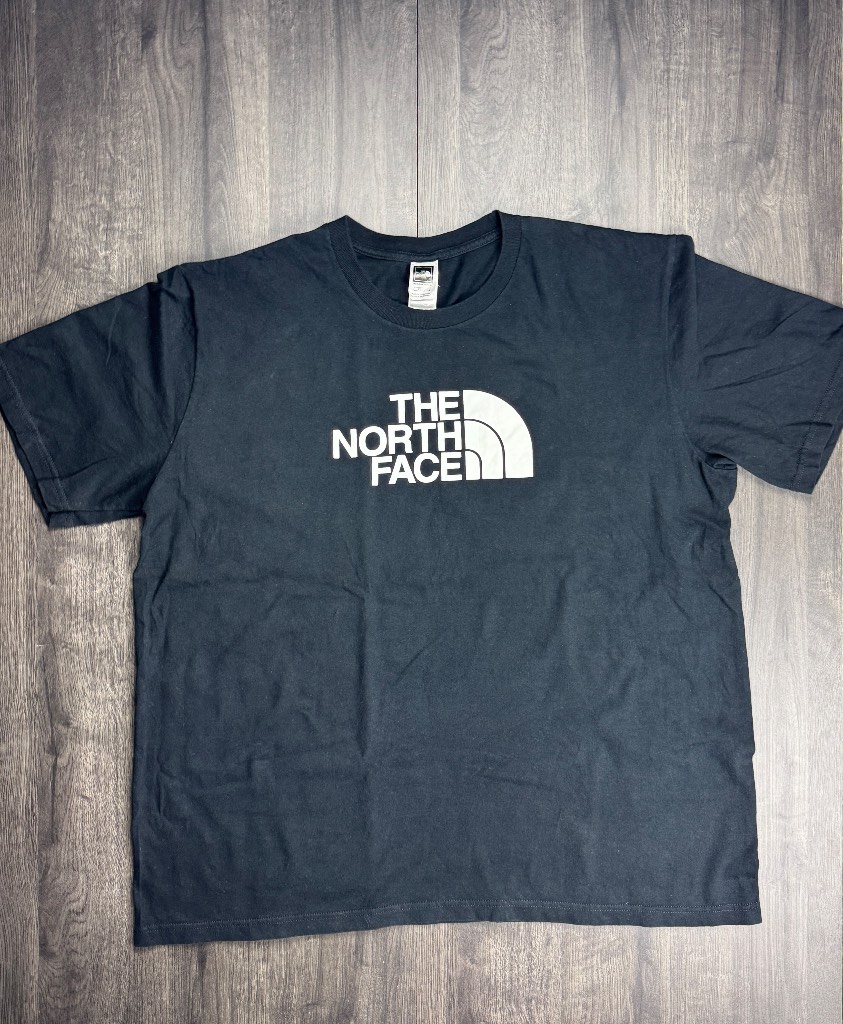 Classic The North Face White Center Logo T-Shirt / Black / Size XL