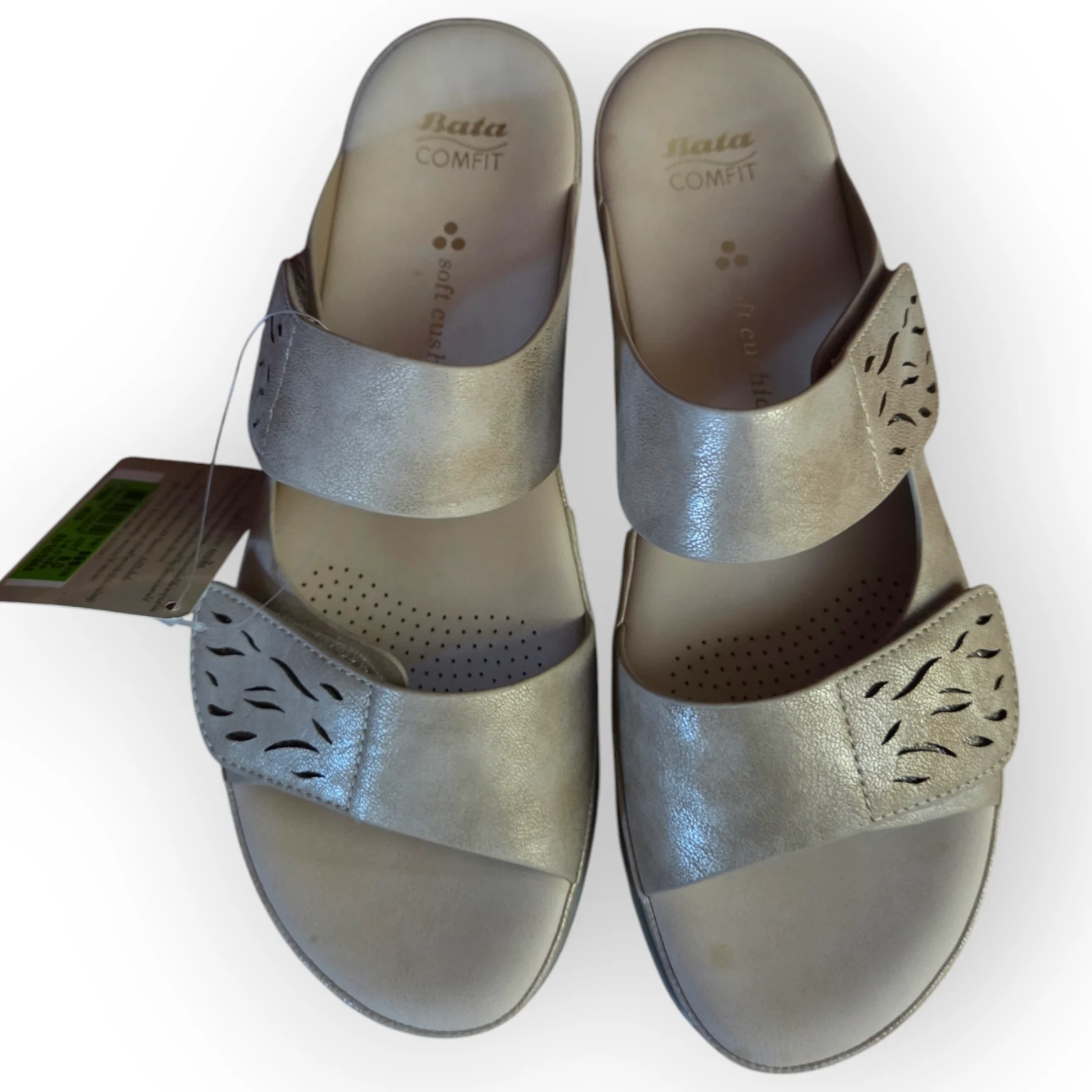 BNWT Bata Comfit Soft Cushion Sandals Women's Size 6 Beige Comfort