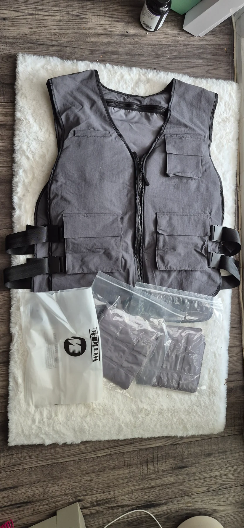 Unisex Adjustable Cooling Vest With Ice Packs ~ Grey