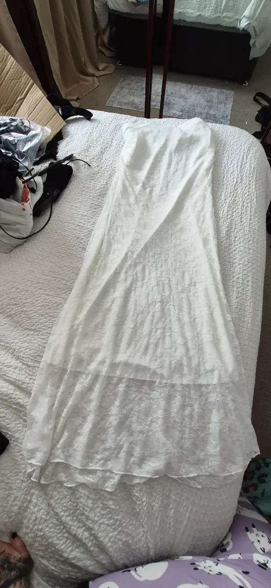 Women's Fitted Layered Fishtail Style Maxi Skirt ~ White ~ Size L