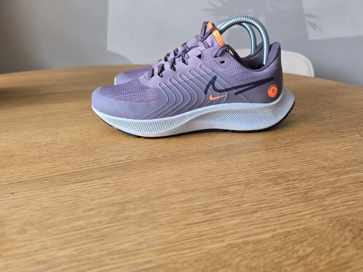 Nike Air Zoom Pegasus 38 Shield Women's UK 5.5 Purple Waterproof Running Shoes