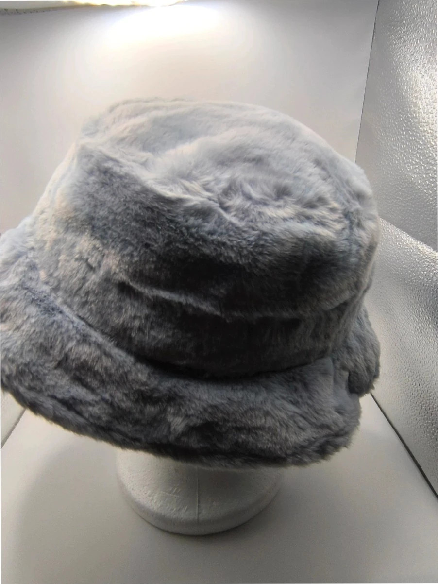 Womens blue faux fur new era bucket hat brand new with tags