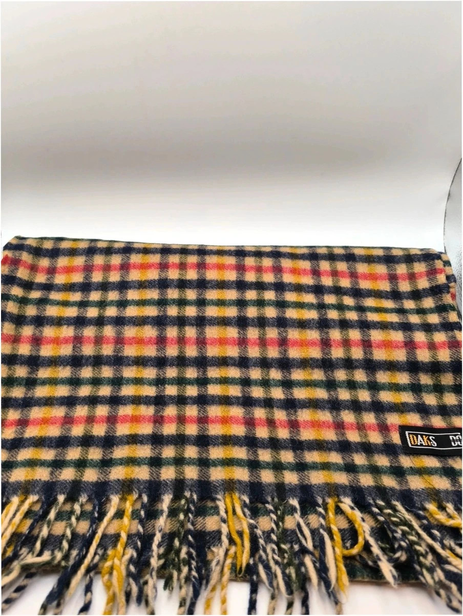 Daks old school vintage scarf