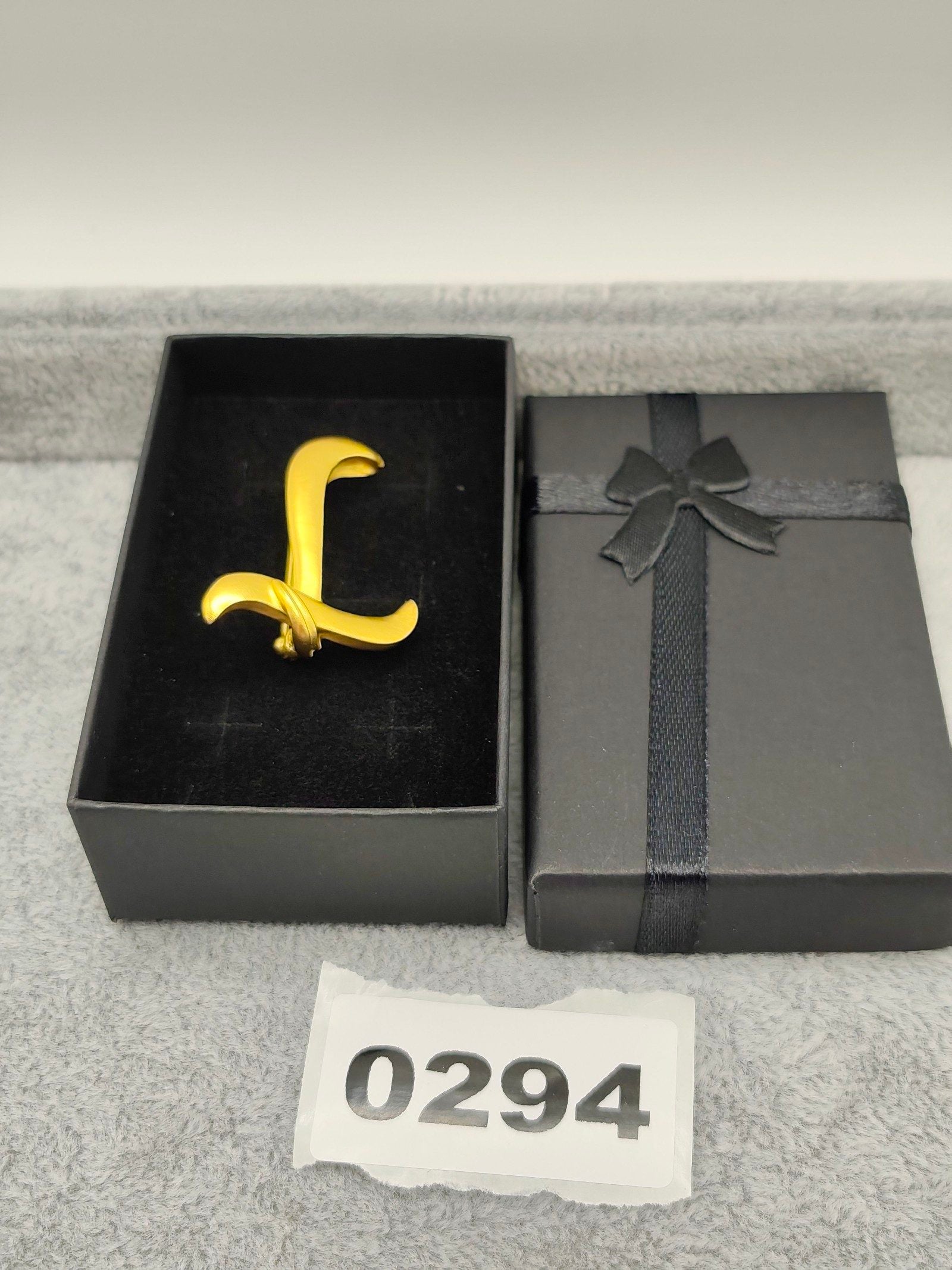 Gold Tone Women L Initial Brooch Pin ©AK Mark