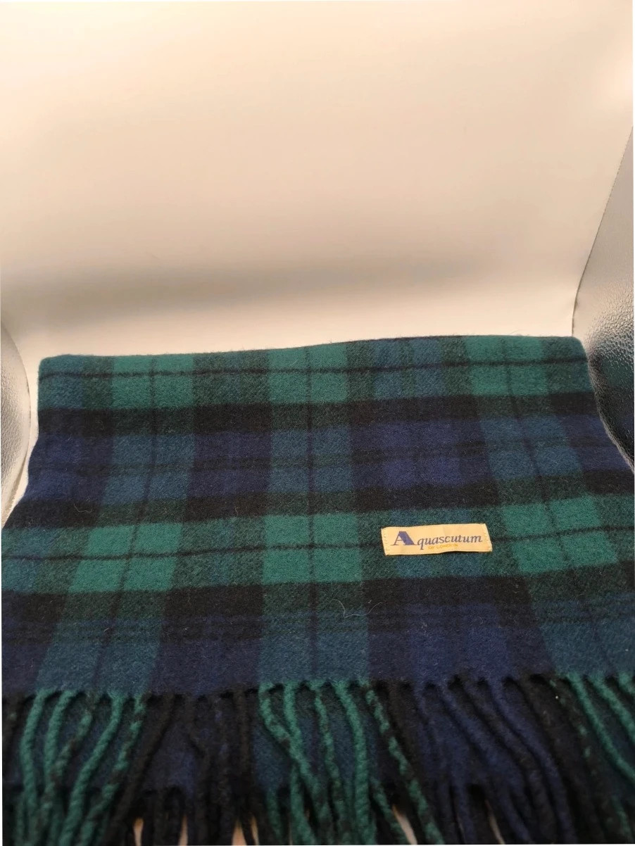 Aquascutum vintage shawl ( small size)