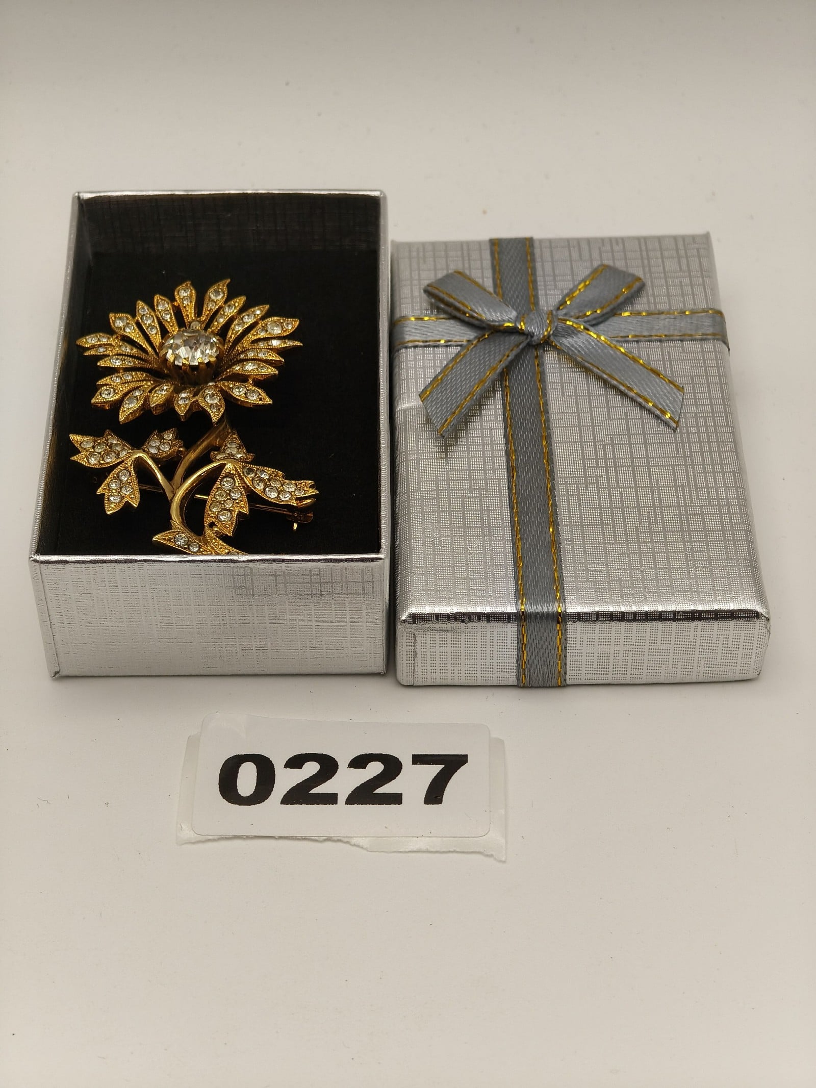 A&SR Gold-tone Floral Brooch with Clear Rhinestones Women