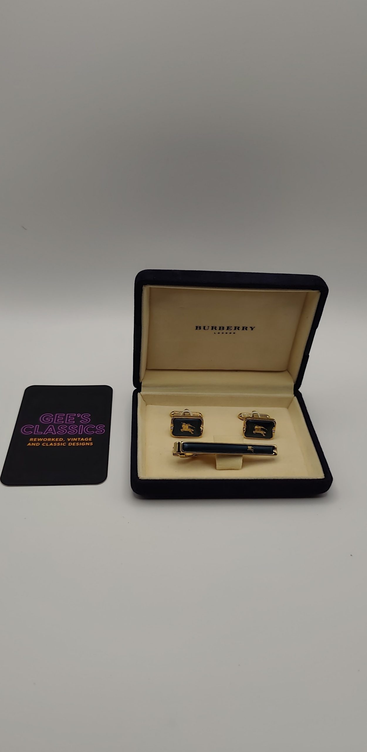 Burberry Black & Gold Tie Clip & Cufflinks Set