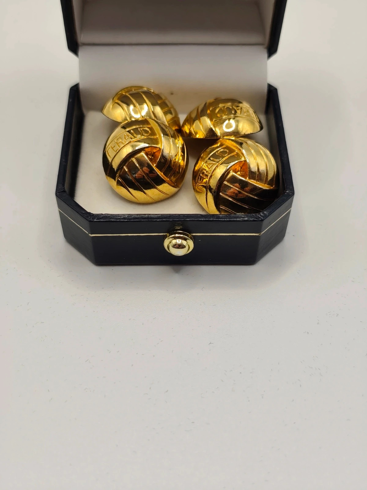 Vintage Louis Féraud Gold Tone Knot Cufflinks - Designer Double-Ended Chain