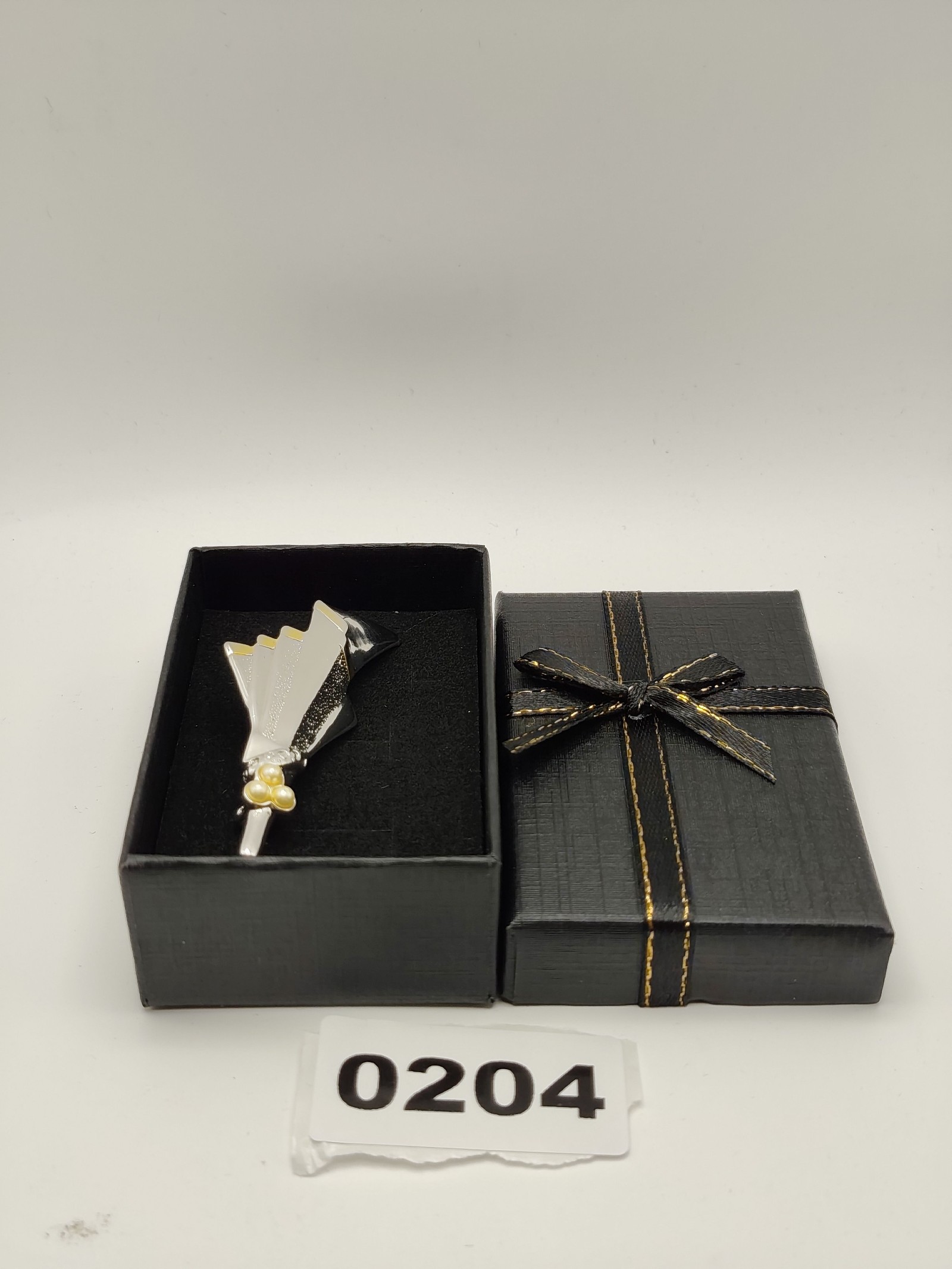 Vérité Women's Silver Tone & Faux Pearl Art Deco Fan Brooch Other