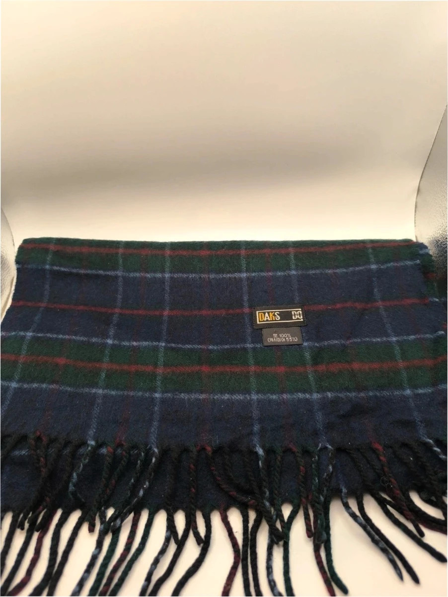Lovely soft Daks vintage scarf