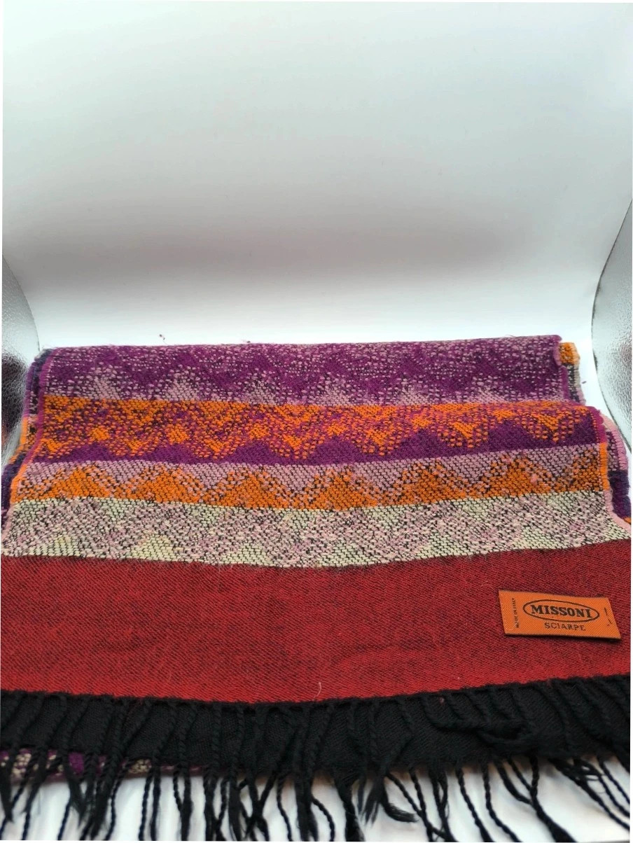 Preloved Missoni scarf in great condition
