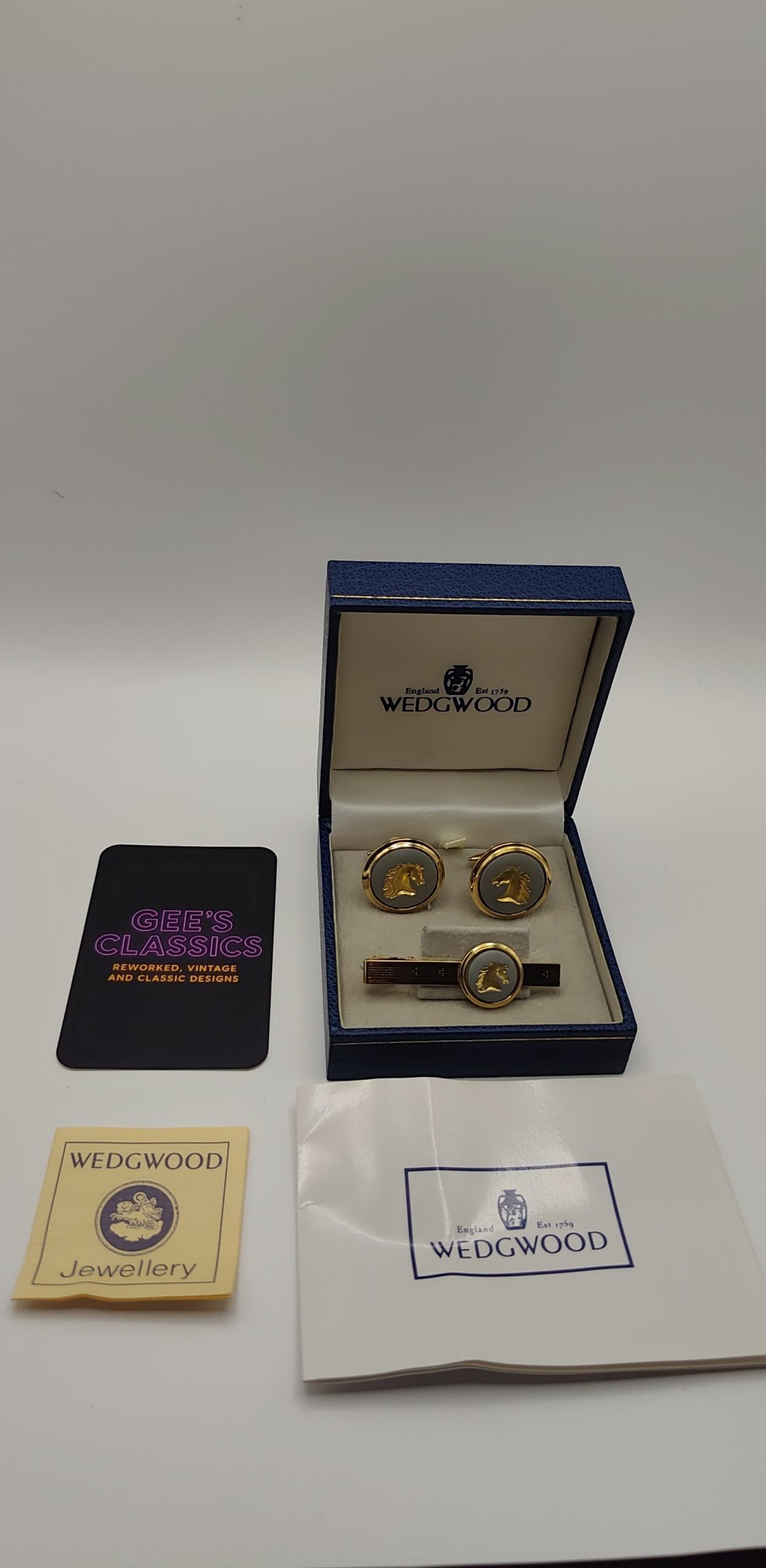 Wedgwood Gold & Grey Horse Head Cufflinks & Tie Clip Set Other