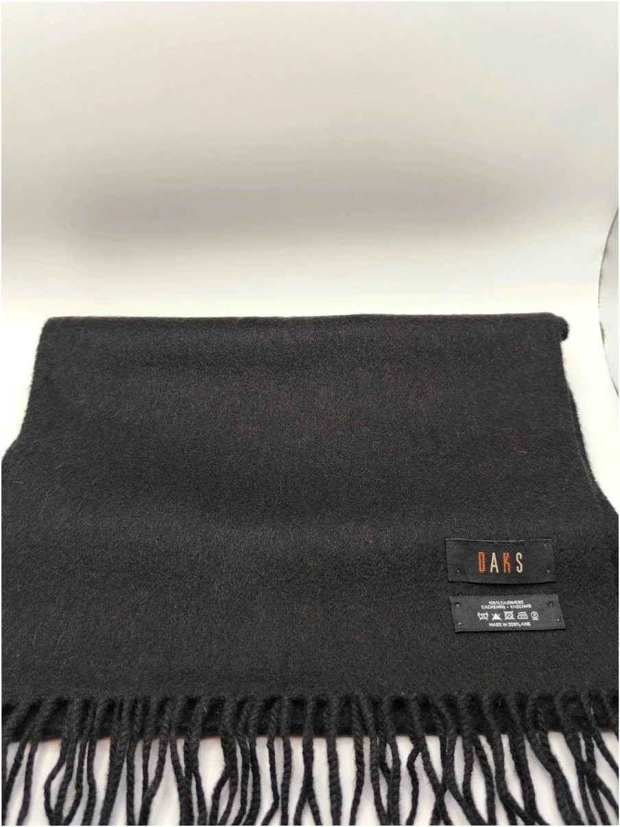 Daks cashmere vintage black soft scarf