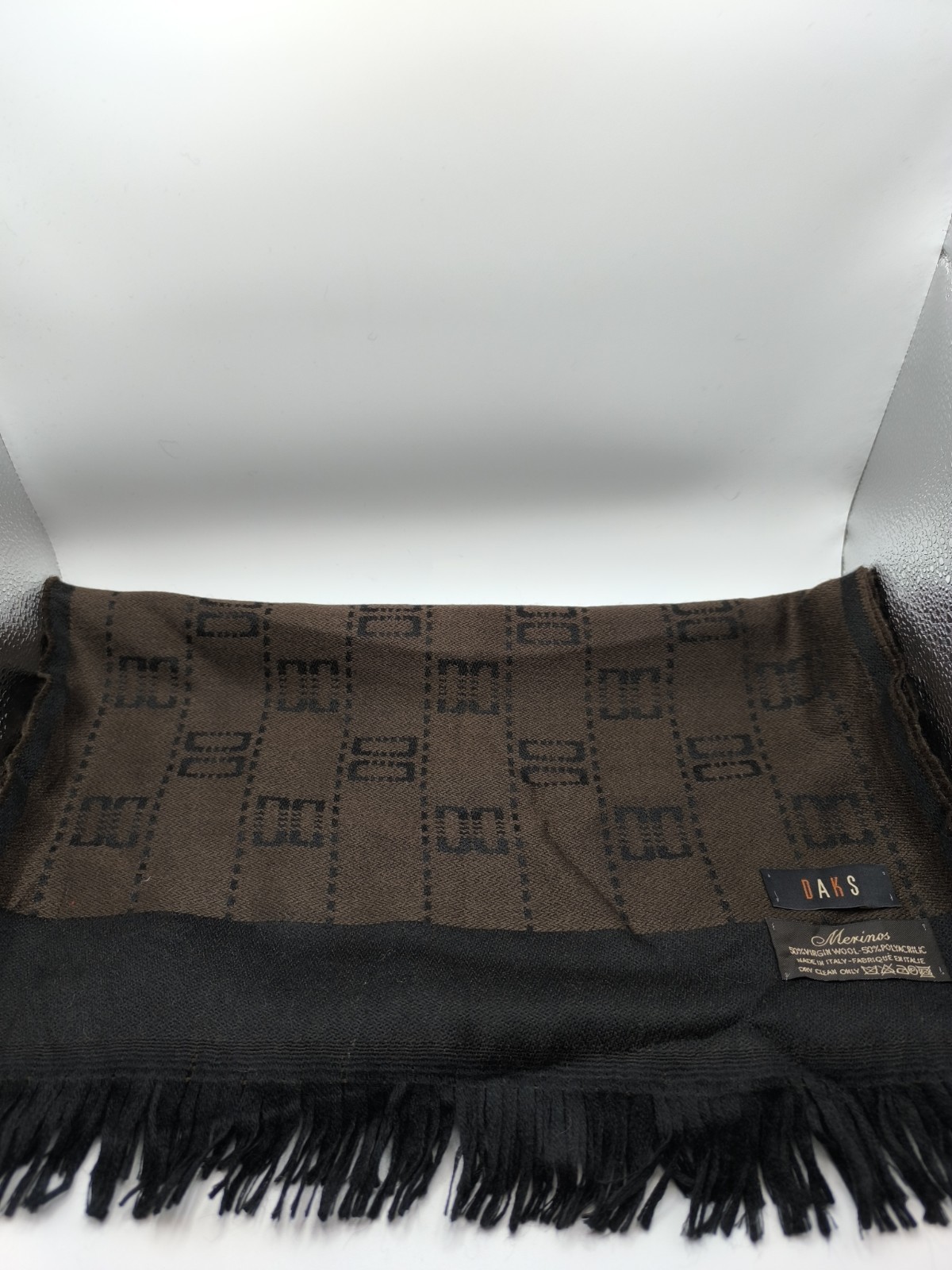 Daks Vintage Scarf, Beautiful Soft Scarf In Fantastic Condition