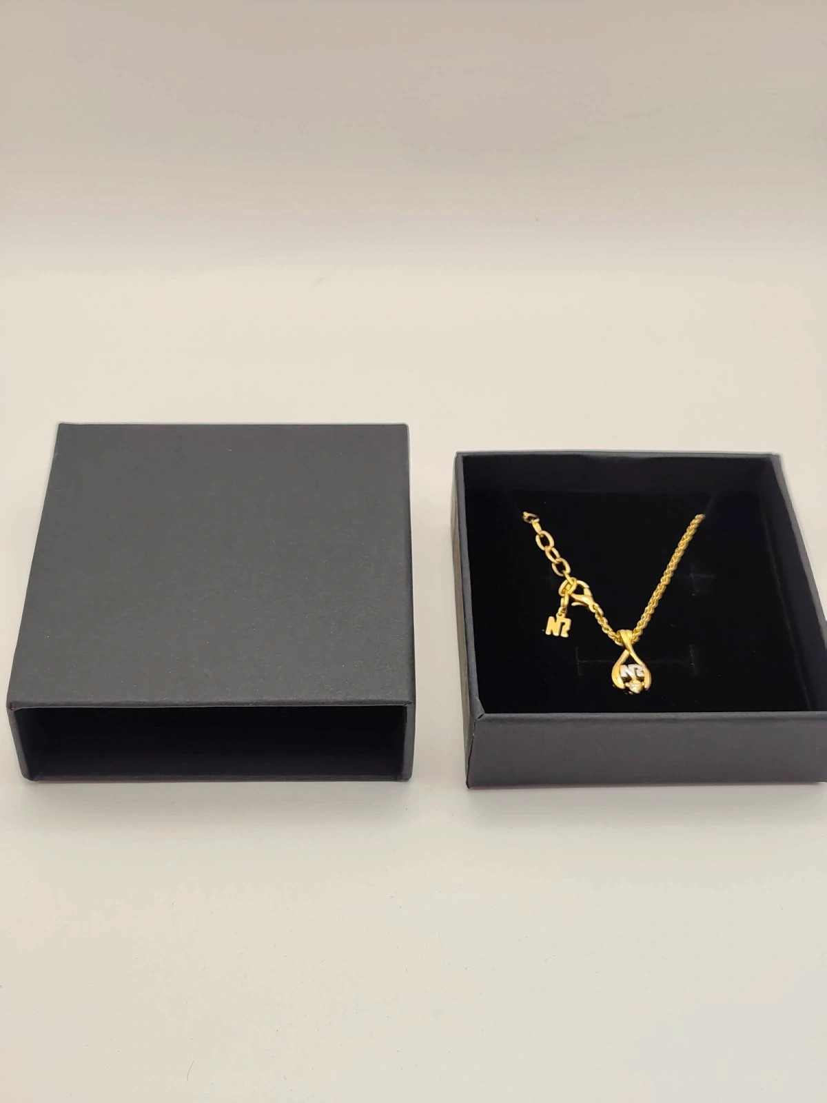 Nina Ricci Vintage necklace 1990's glam