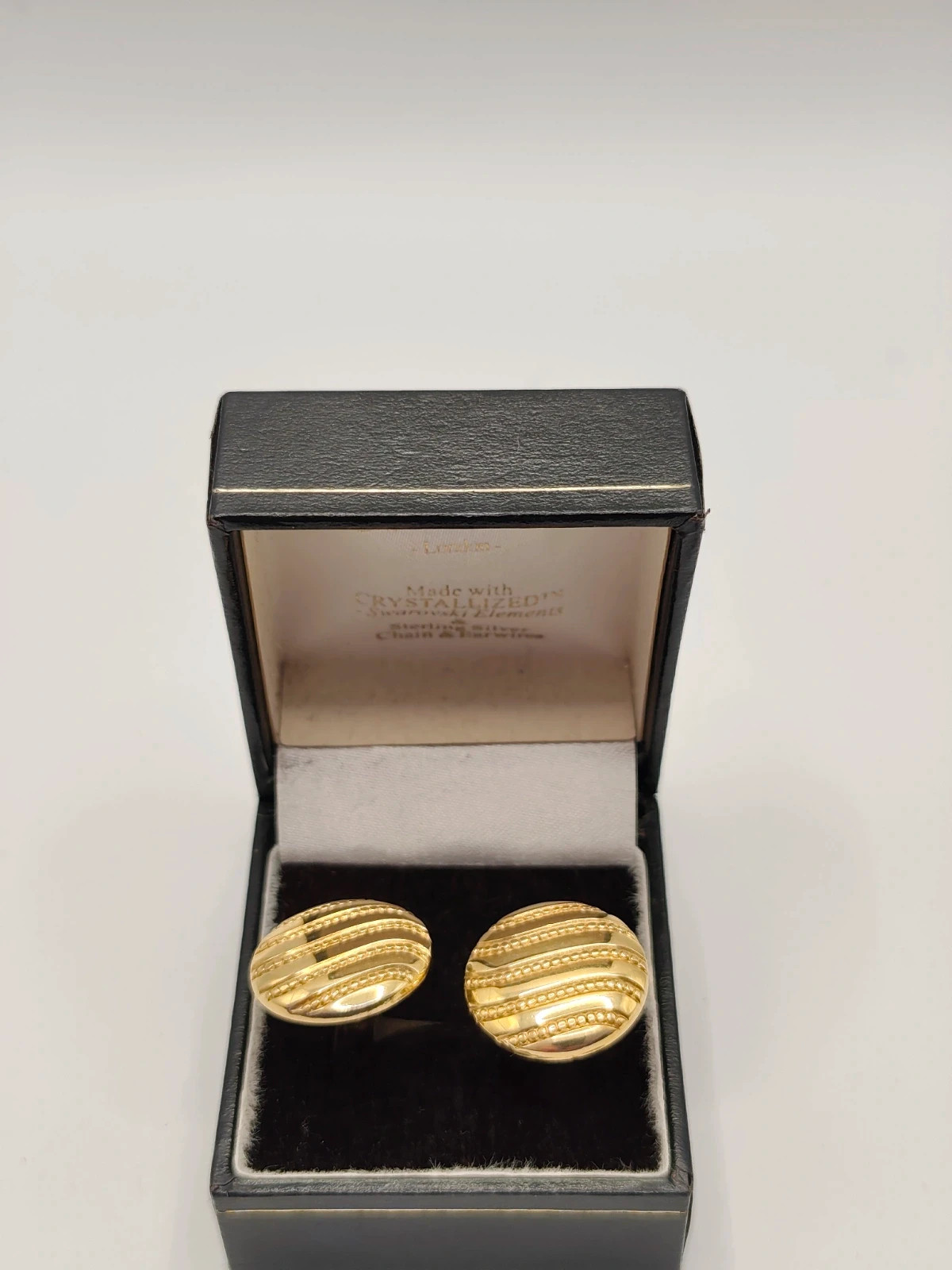 Vintage Gold Tone Ridged Round Cufflinks | Textured Beaded Detail