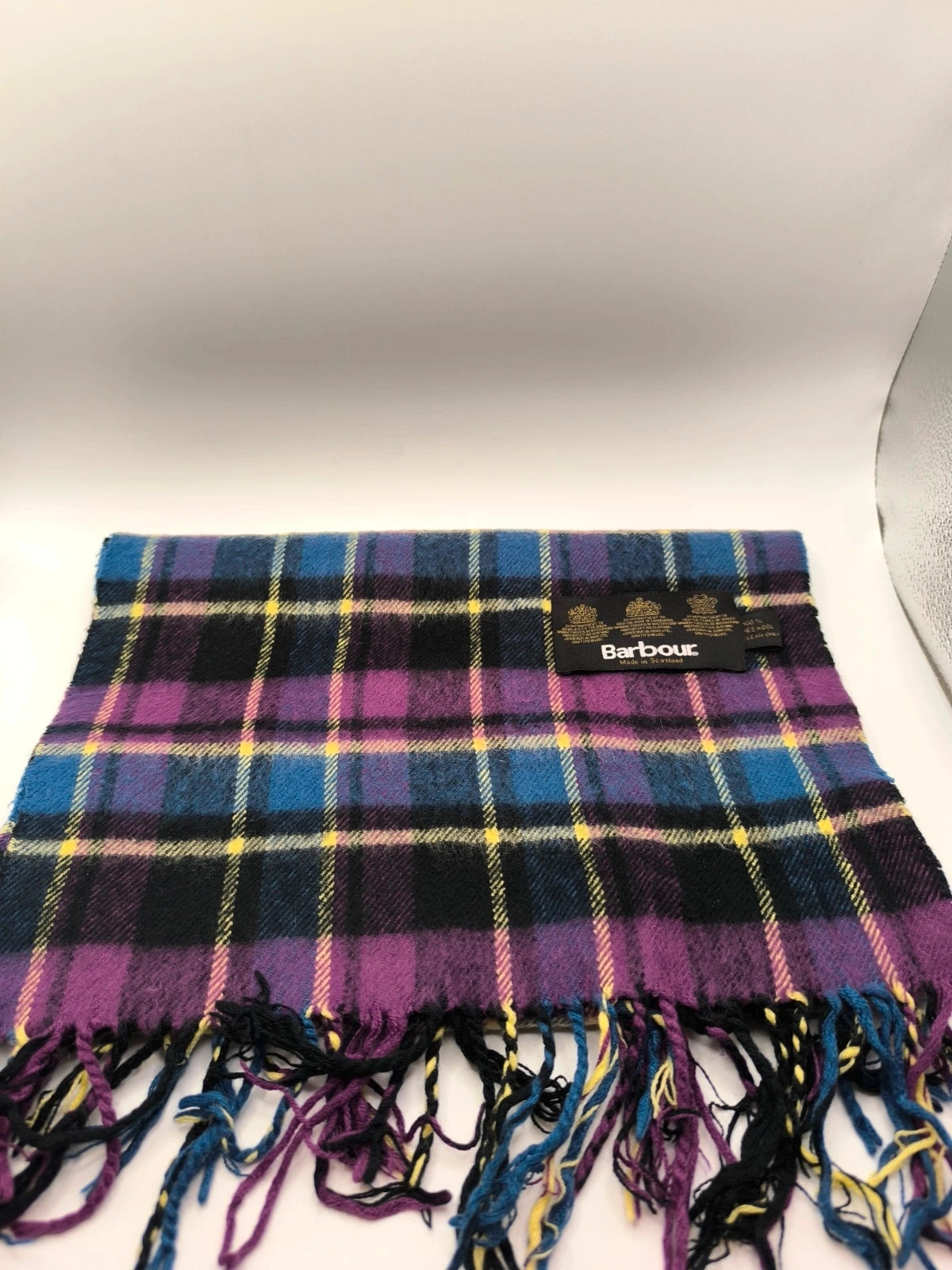 Vintage Barbour scarf in great condition