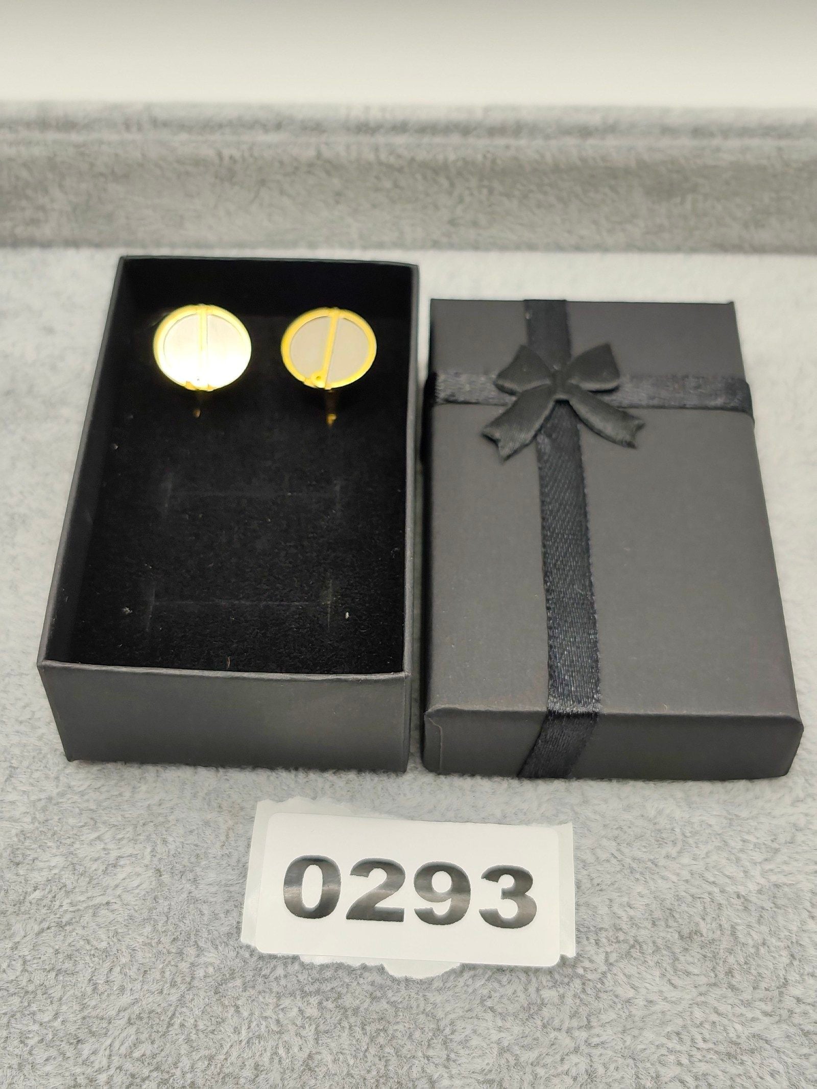 Dunhill Classic Gold Tone Round Cufflinks with Dunhill Detailing
