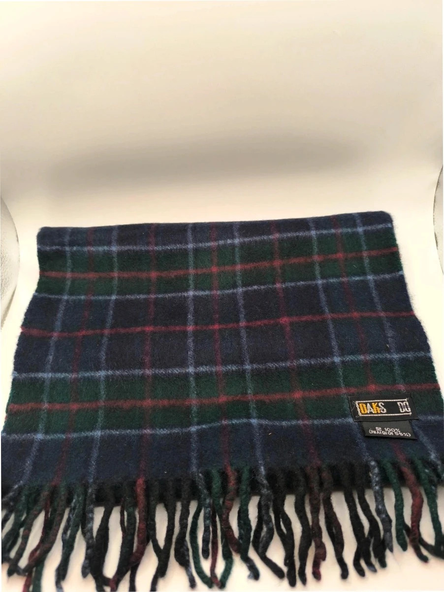 Vintage Daks scarf great condition