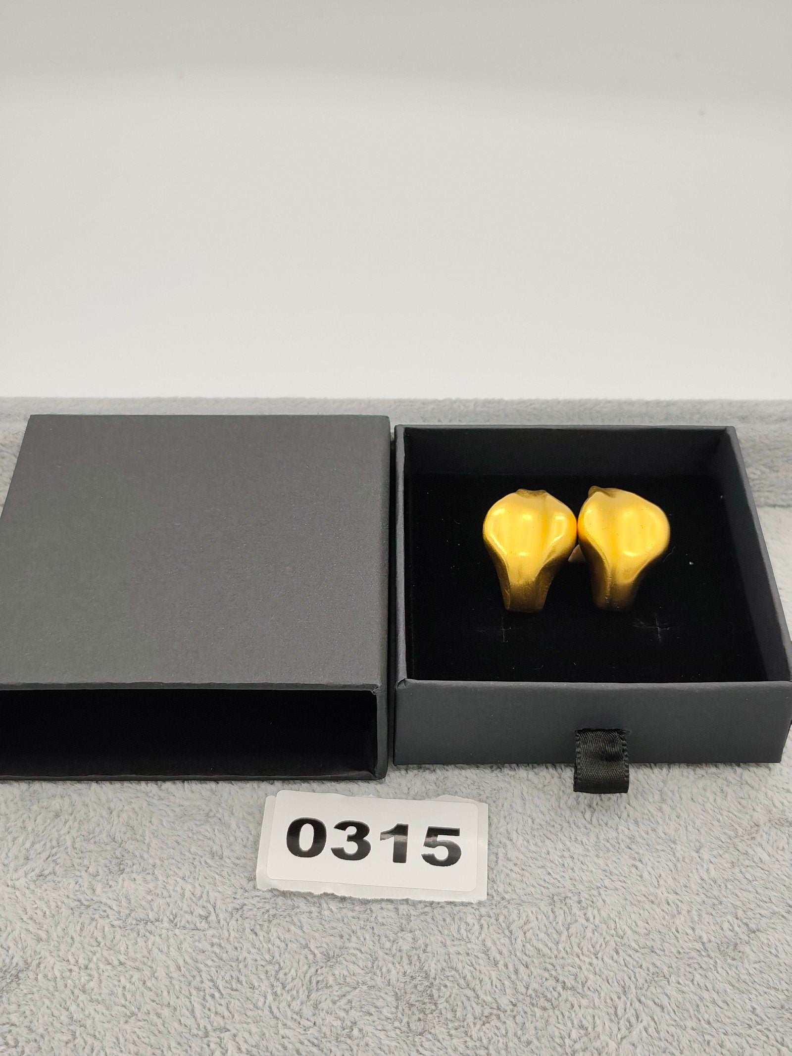 Essex Clip On Earrings