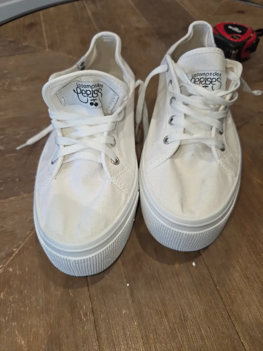 Ladies lovely Les Temps des Cerises white summer trainers uk 5