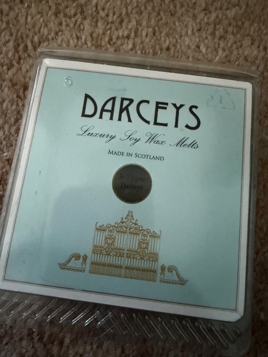 Scented wax melts