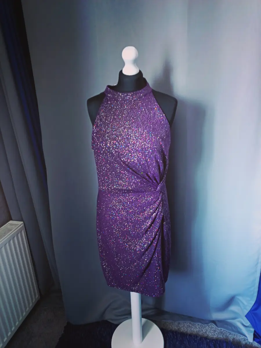 Woman's halterneck knee-length dress size M/L