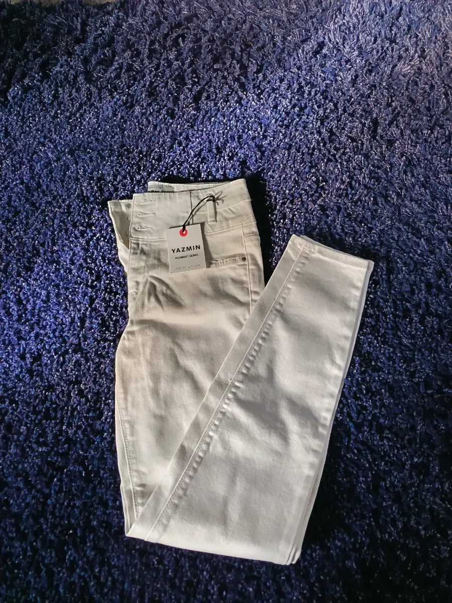 Woman's white skinny jeans  size 8 bnwt high waistef