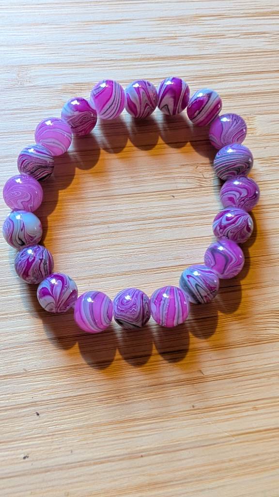 Patterned pink bracelet