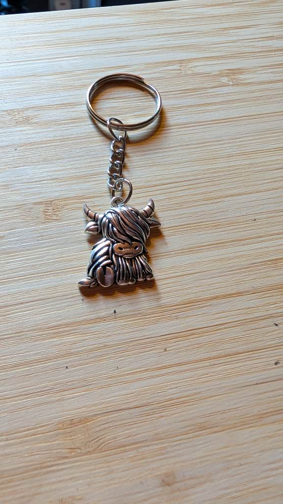 Highland cow keyring