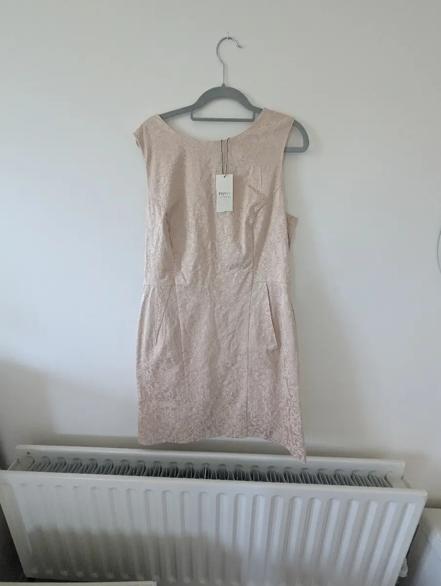BNWT Papaya Weekend Cream Floral Textured Shift Dress Size 16 Matalan