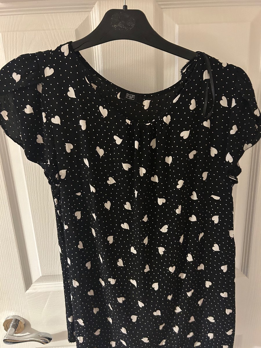 Black and white heart top