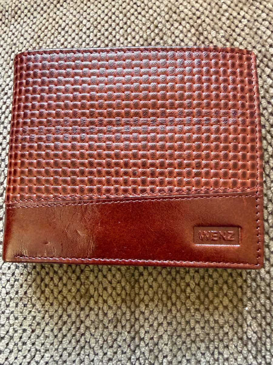 Wenz Brown Trifold Leather Wallet