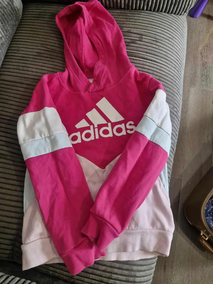 Adiddas 7 years old top