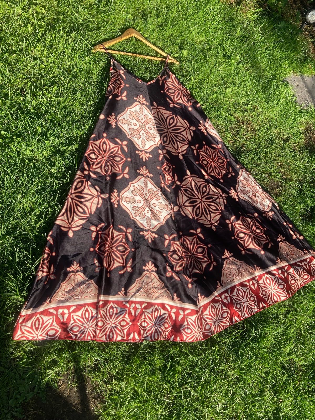 Misumi BNWT maxi strappy boho summer dress black red cream