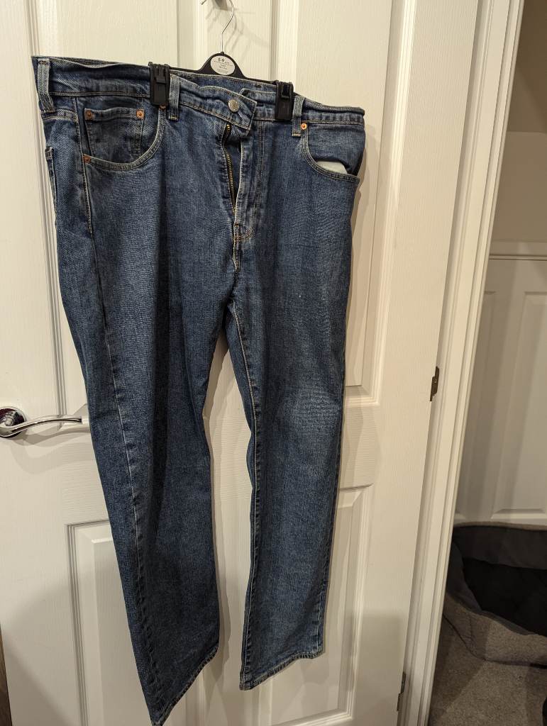 502 Levi Jeans
