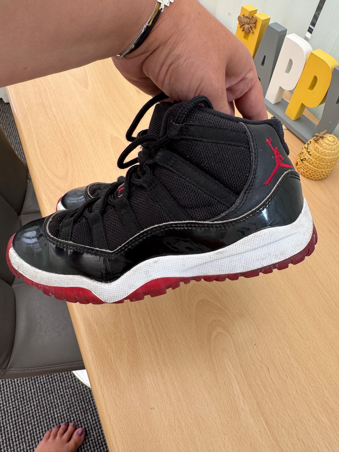 Kids Jordan size 13.5