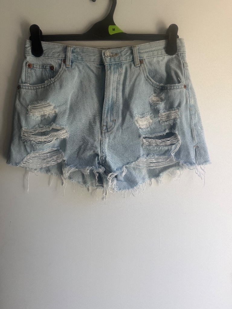 Pull & Bear denim ripped shorts size euro 40 uk 12, summer