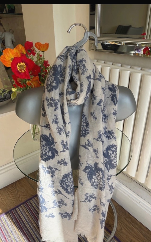 Lightweight Floral Scarf Shawl Wrap Cream & Wedgwood Blue 34” x 75”