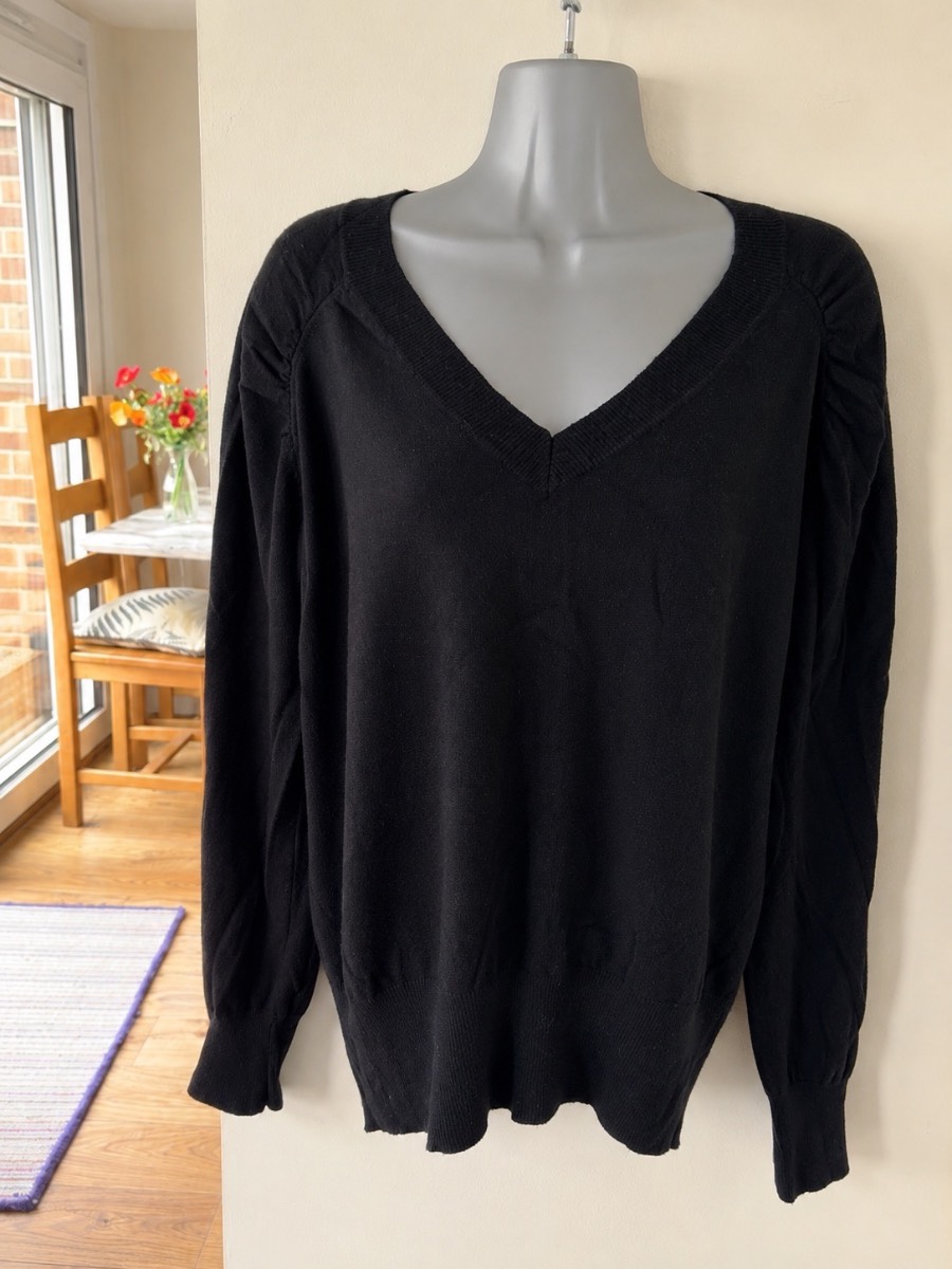 Dorothy Perkins Black V Neck Puff Sleeve Fine Knit Jumper UK 18 Soft Stretch