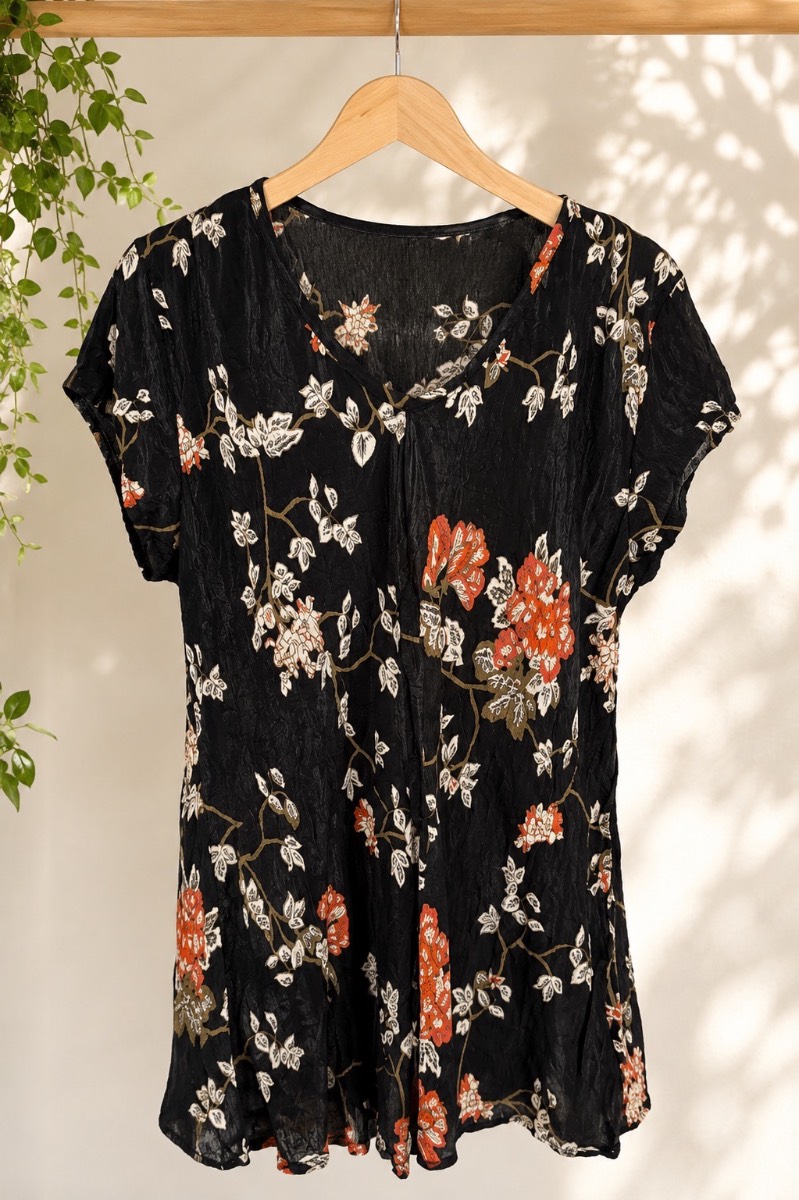 Masai Black Floral Crinkle Tunic Top – Size L