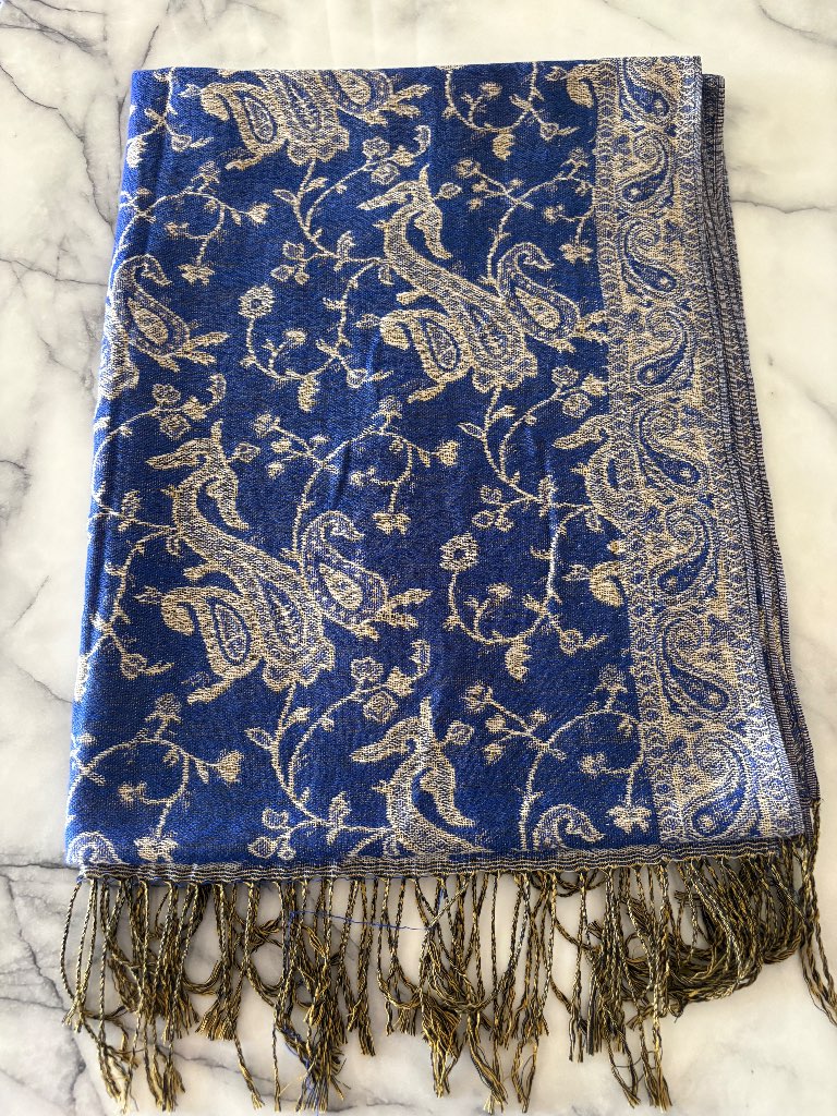 Beautiful large scarf/shawl in a striking blue and beige colourway with an intricate woven paisley a
