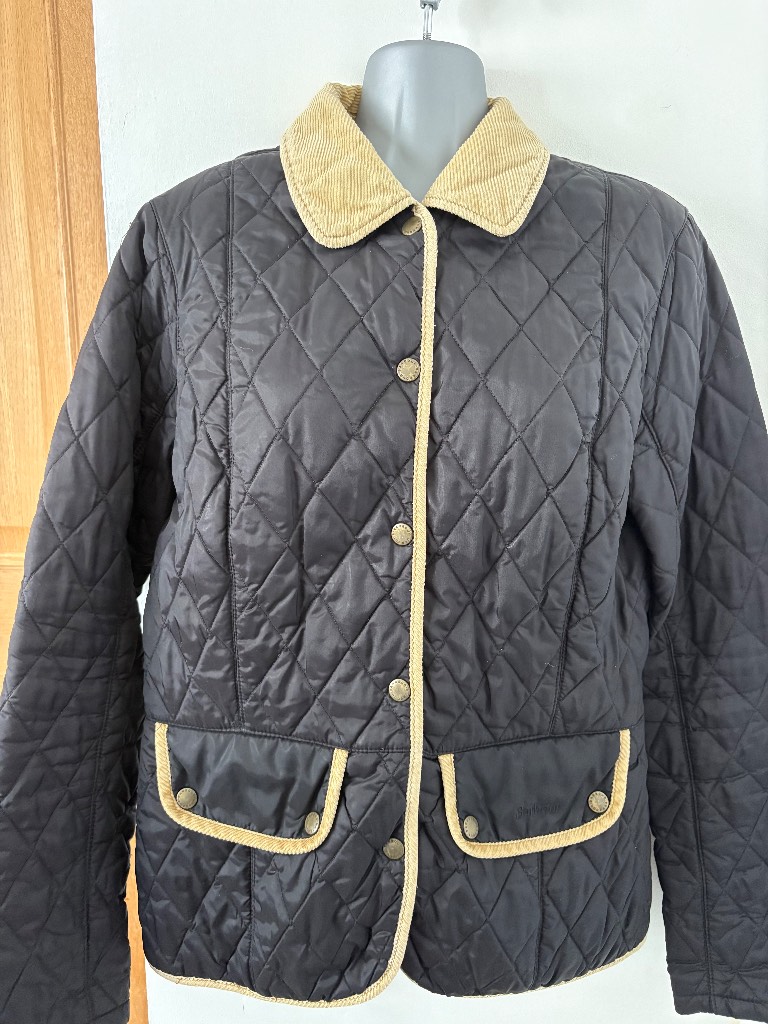 Barbour Women’s Quilted Jacket UK 12 Navy