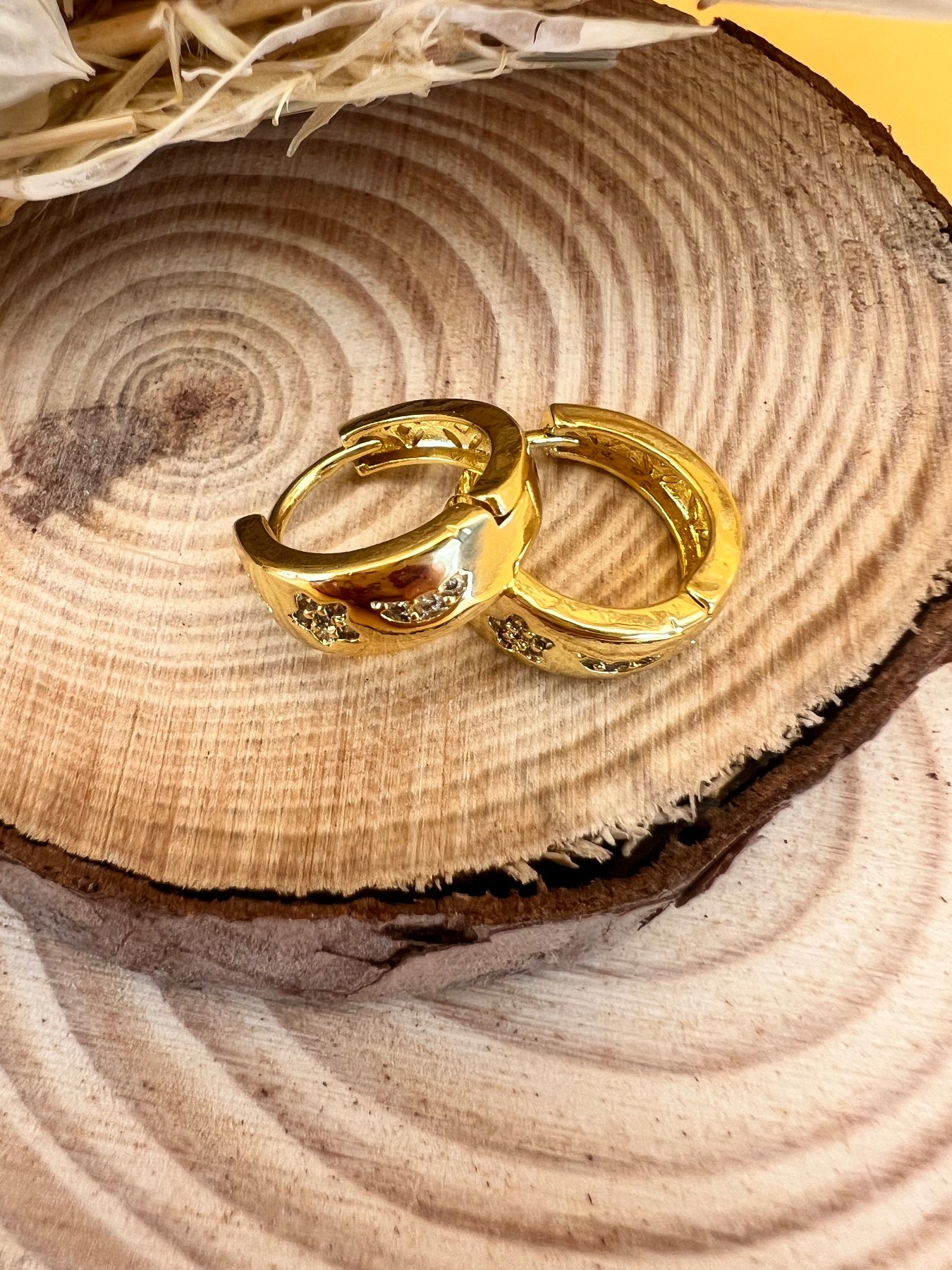 18ct Gold Plated Huggie Hoop Earrings