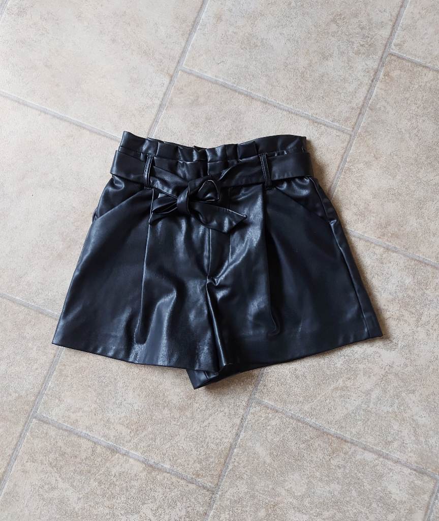 Zara womens black faux leather shorts size XS