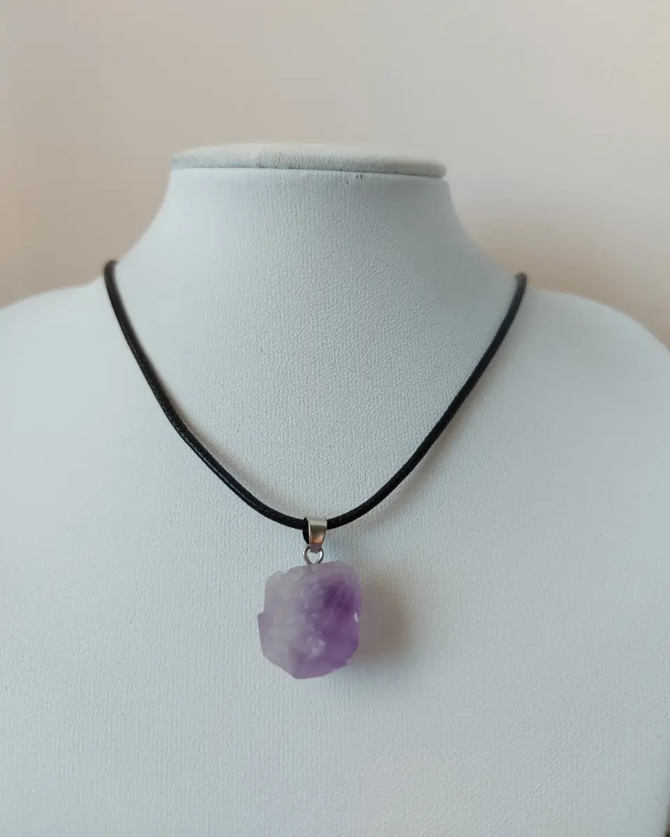 Purple crystal style pendant necklace