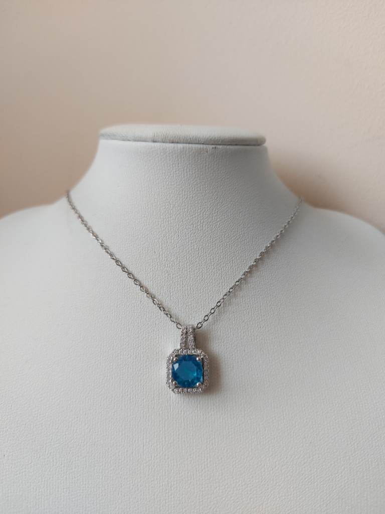 Small blue unique pendant necklace