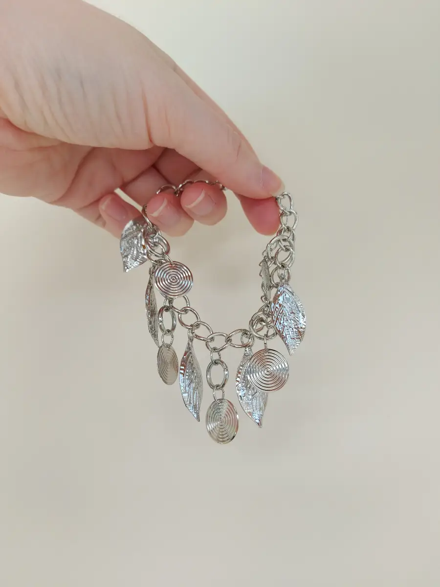 Silver colour leaf detail bracelet