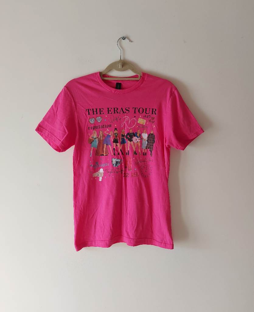 Taylor Swift womens pink tour tshirt size S